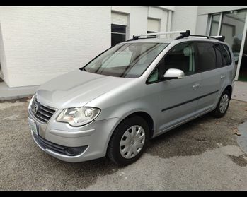 VOLKSWAGEN Touran - 2.0 Conceptline Ecofuel