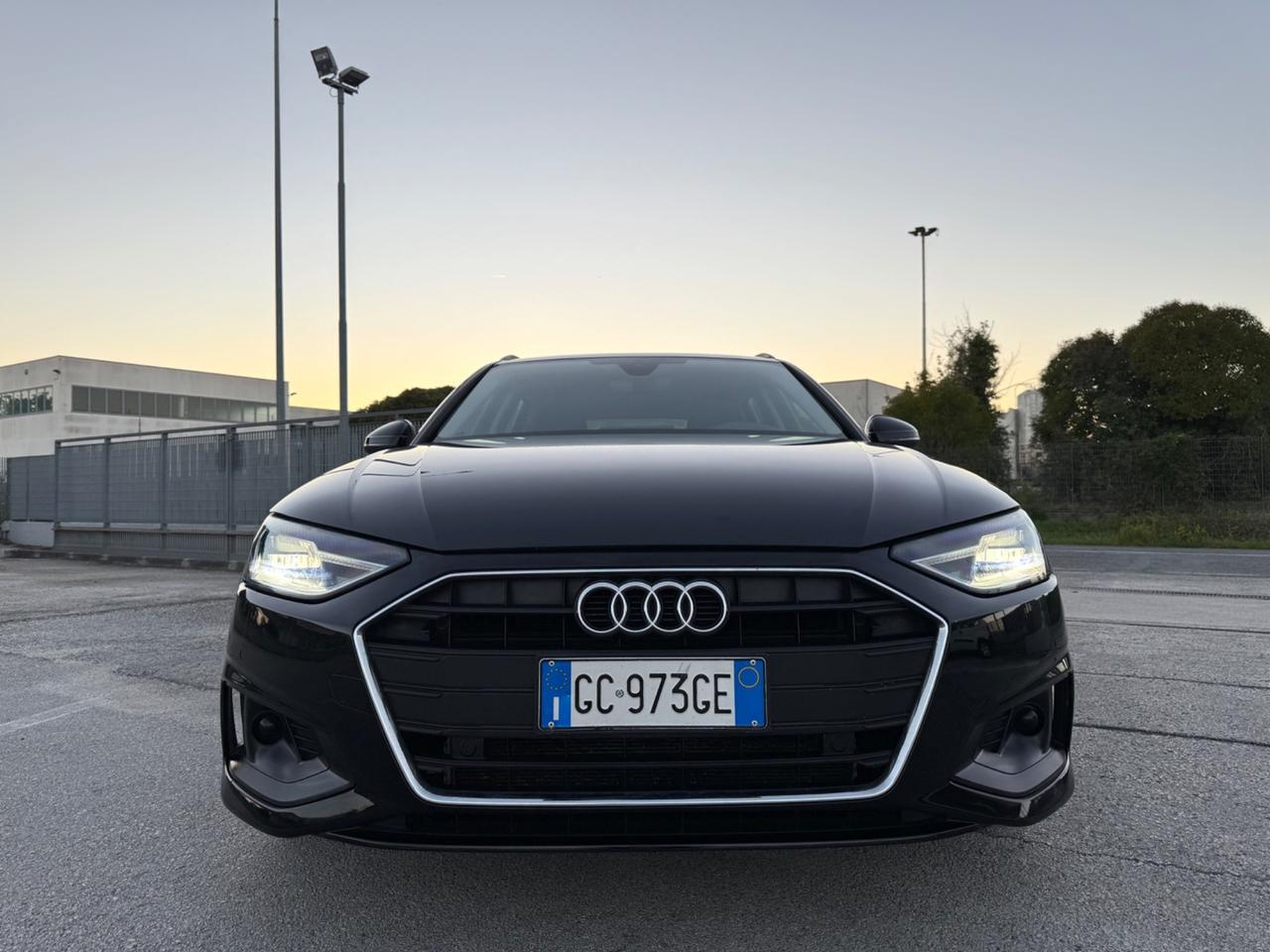 AUDI A4 Avant 2.0 Tdi S-Tronic - Led Virtual 18