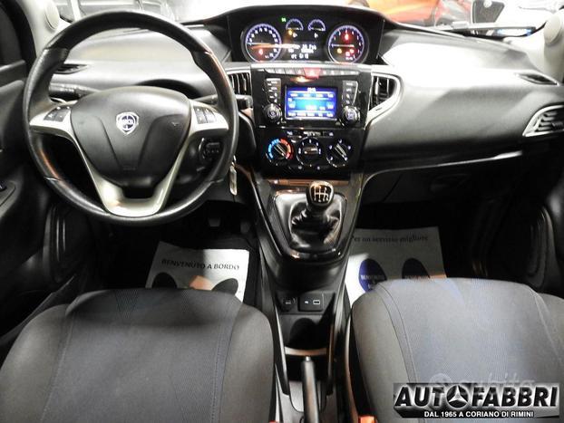 LANCIA - Ypsilon - 1.0 FireFly 5p. S&S Hybrid Gold