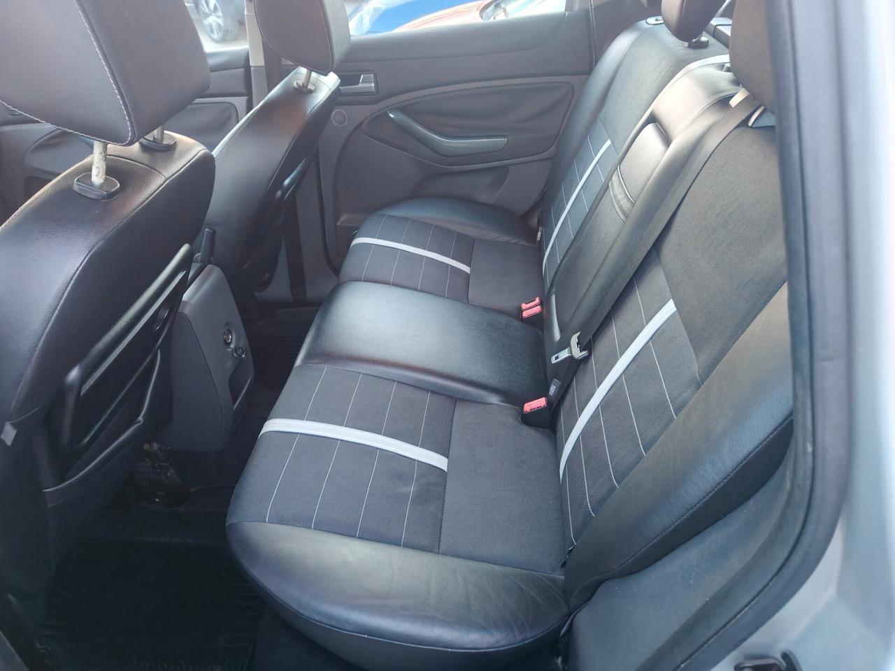 Ford Kuga 2.0 TDCi 136 CV 4WD Titanium