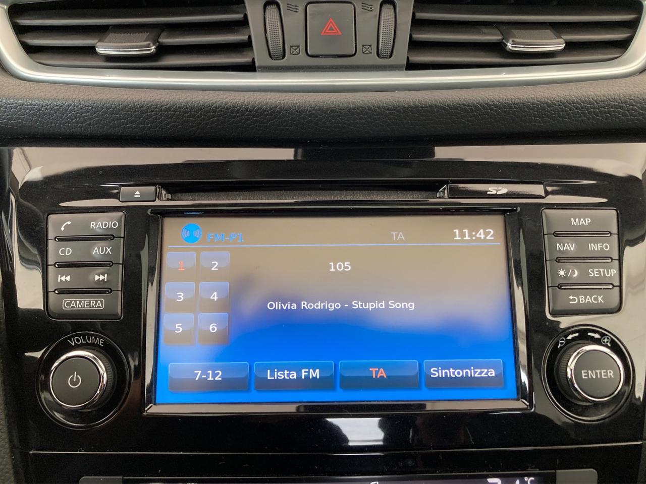 NISSAN Qashqai 1.2 dig-t N-Connecta 115cv
