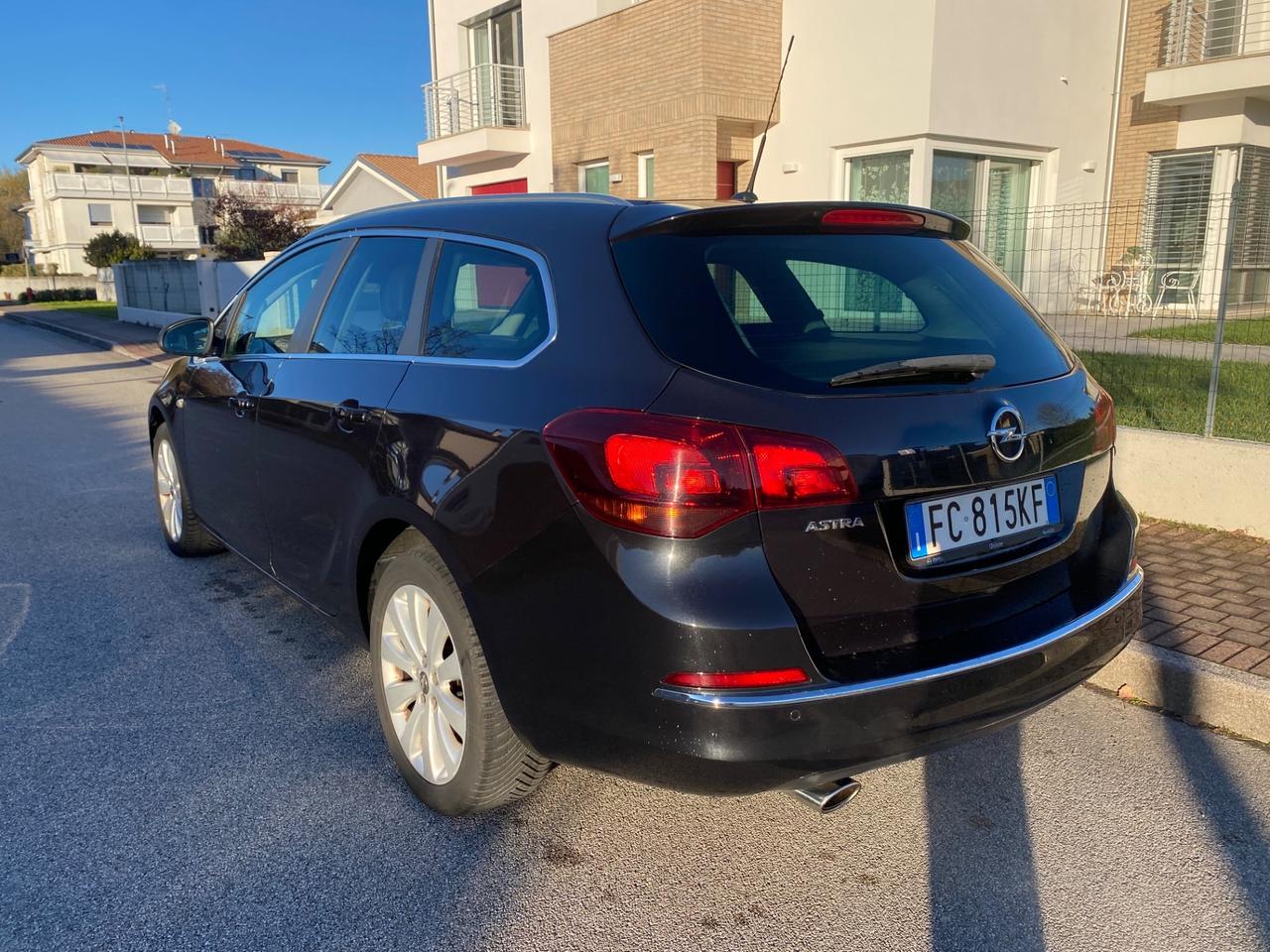 Opel Astra 1.4 Turbo 140CV 4 porte GPL Tech Advance