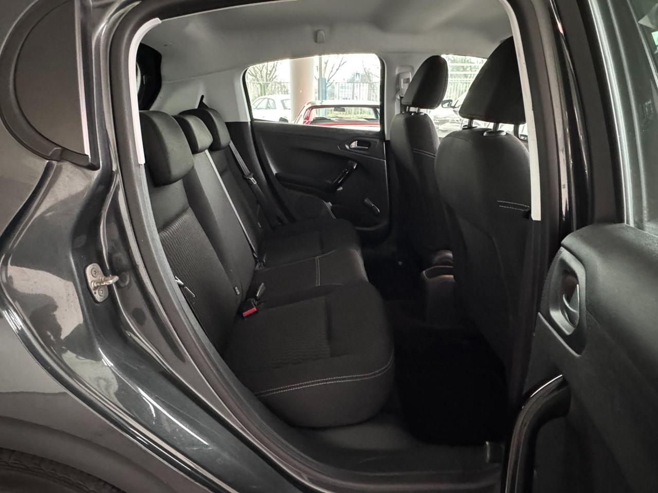 Peugeot 208 5 Porte 208 5p 1.2 puretech Active E6