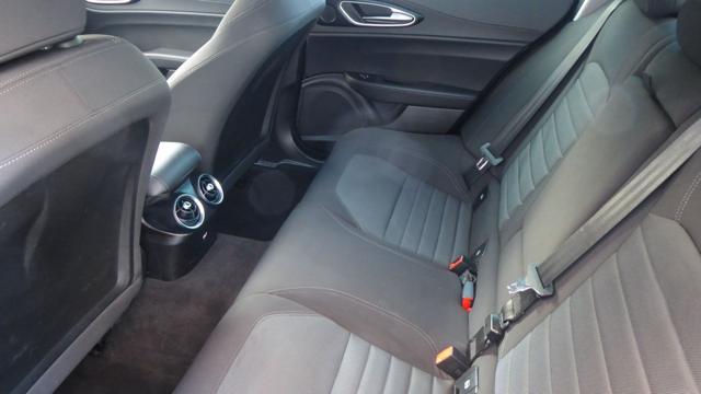 ALFA ROMEO Giulia 2.2 Turbodiesel 136 CV AT8 Business
