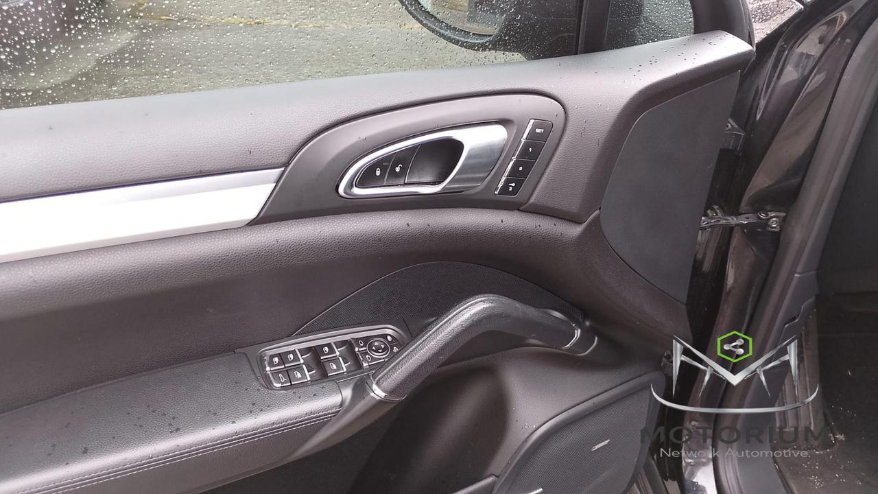 Porsche Cayenne Diesel 3.0 V6 245 CV Tiptronic