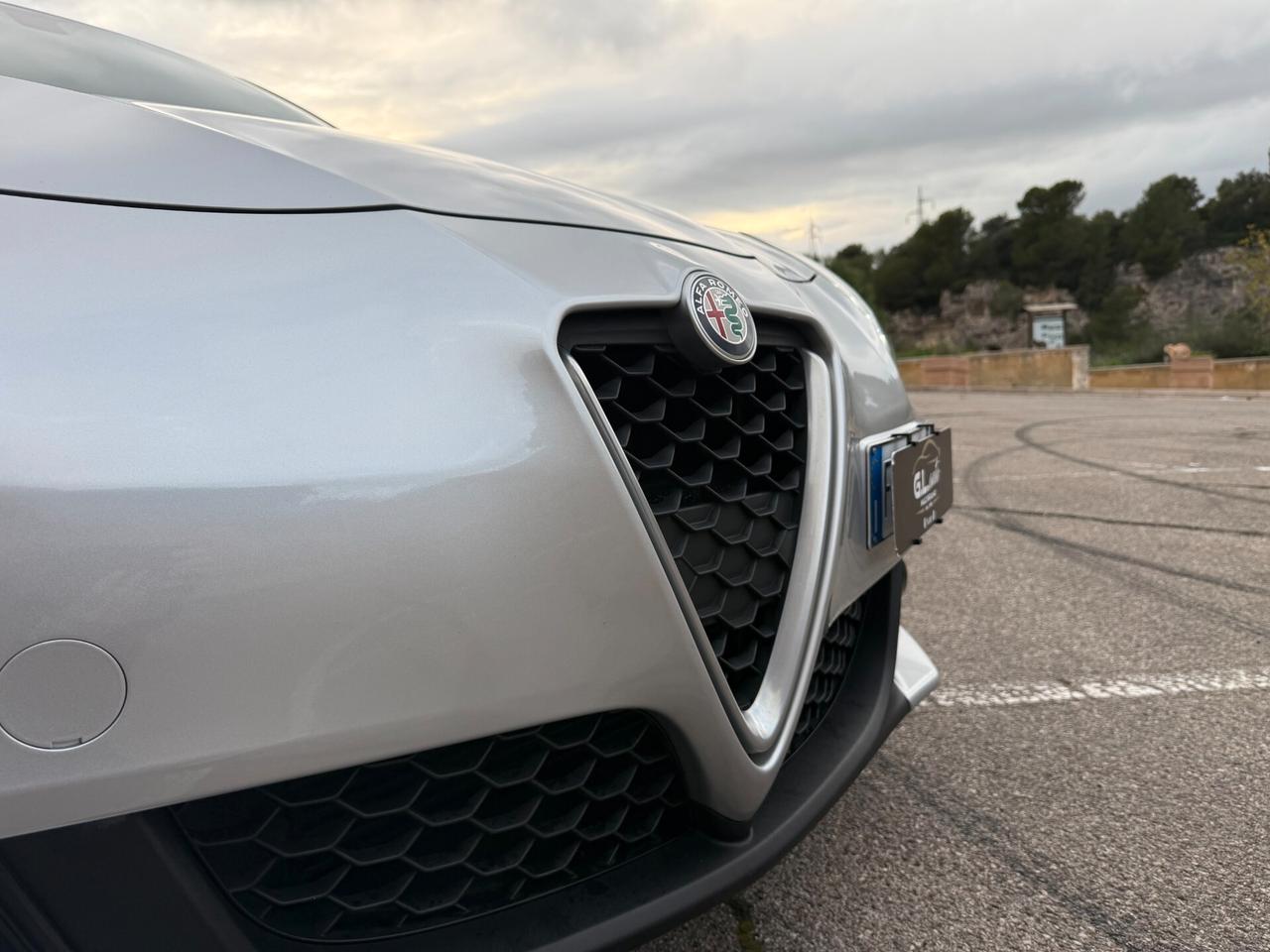Alfa Romeo Giulietta/1.6 120CV/LED/CERCHI 17"/NEOPATENTATI