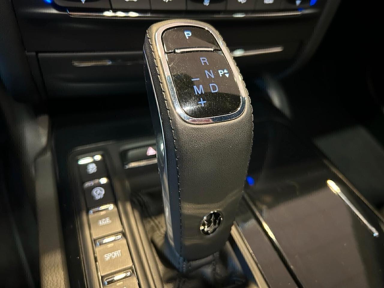 Maserati Ghibli GRANSPORT L4 330 CV MHEV 26000 km