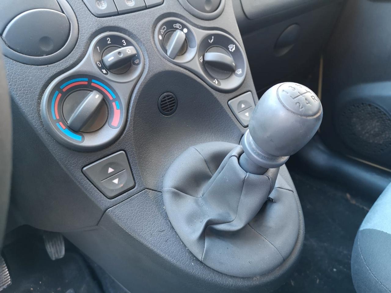 FIAT Panda 1.2 Dynamic 60 CV 2008