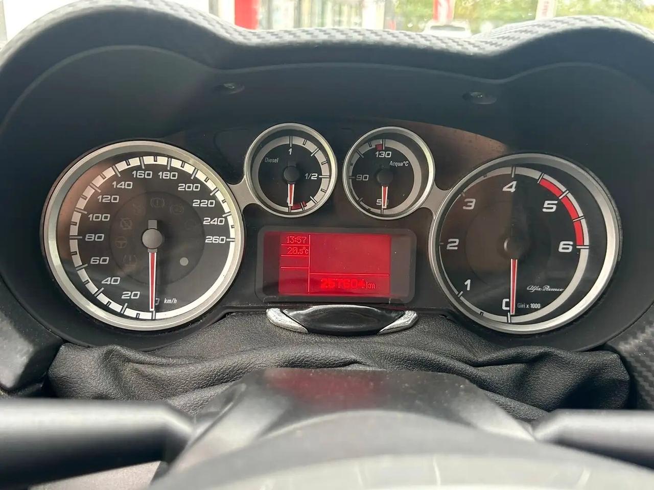 Alfa Romeo MiTo 1.3 JTDm-2 Distinctive