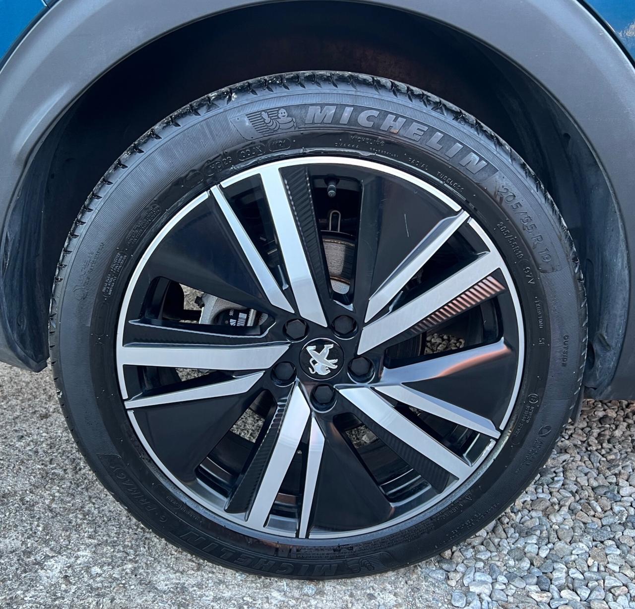 Peugeot 3008 GT 1.6 Hybrid Benzina 181 cv