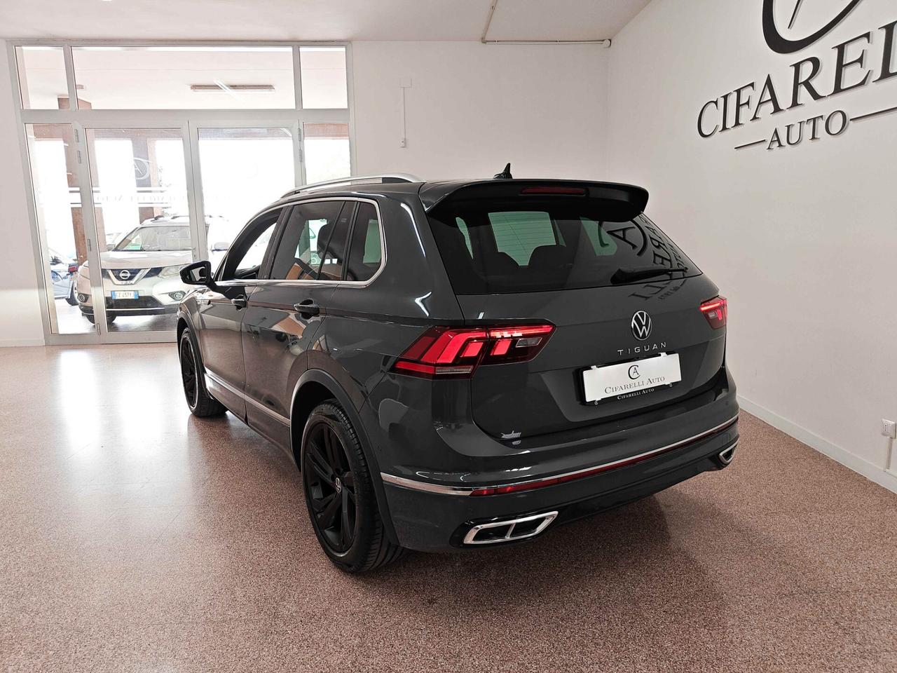 Volkswagen Tiguan 2.0 TDI 150 CV SCR DSG R-Line