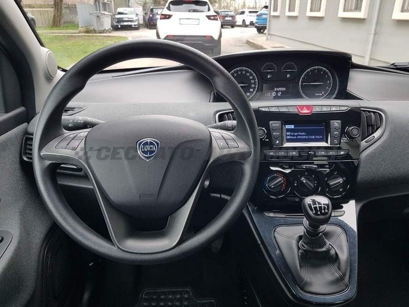 Lancia Ypsilon Ypsilon 1.0 firefly hybrid Silver s&s 70cv 5p.ti