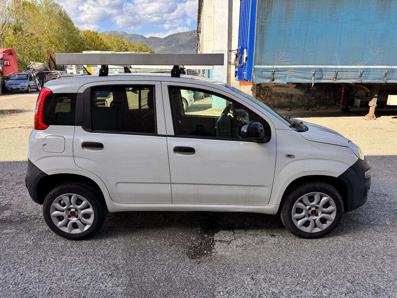 FIAT PANDA VAN BENZ/METANO 85CV 2p 2017 PERFETTE CONDIZIONI GARANZIA