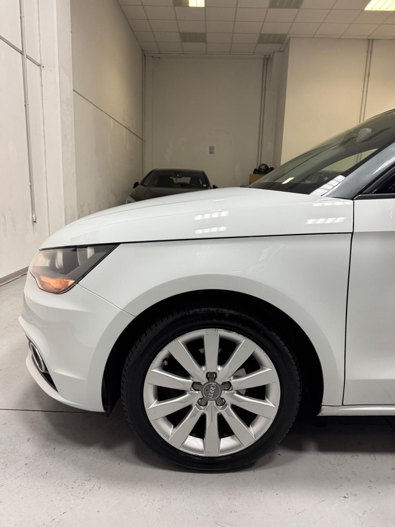 Audi A1 SPB 1.6 TDI S line edition plus