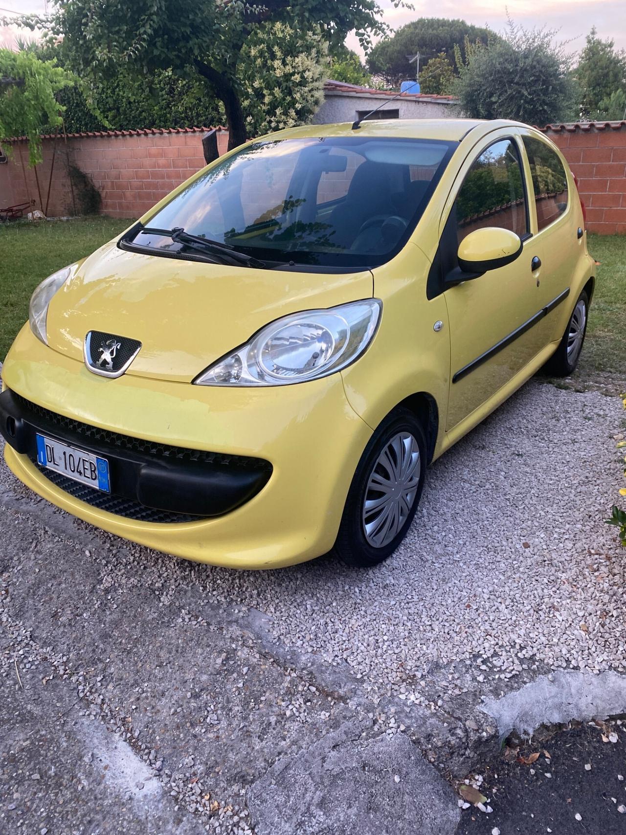 Peugeot 107 con soli 130mila km