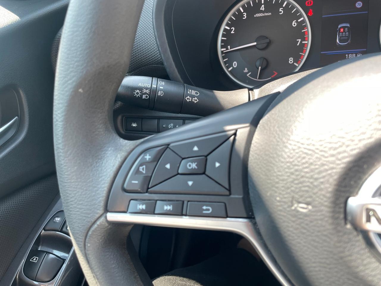 Nissan Juke 1.0 DIG-T 114 CV N-Connecta