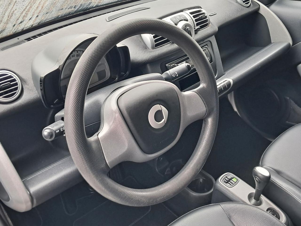 Smart ForTwo 1000 45 kW MHD coupé pure Neopatentati