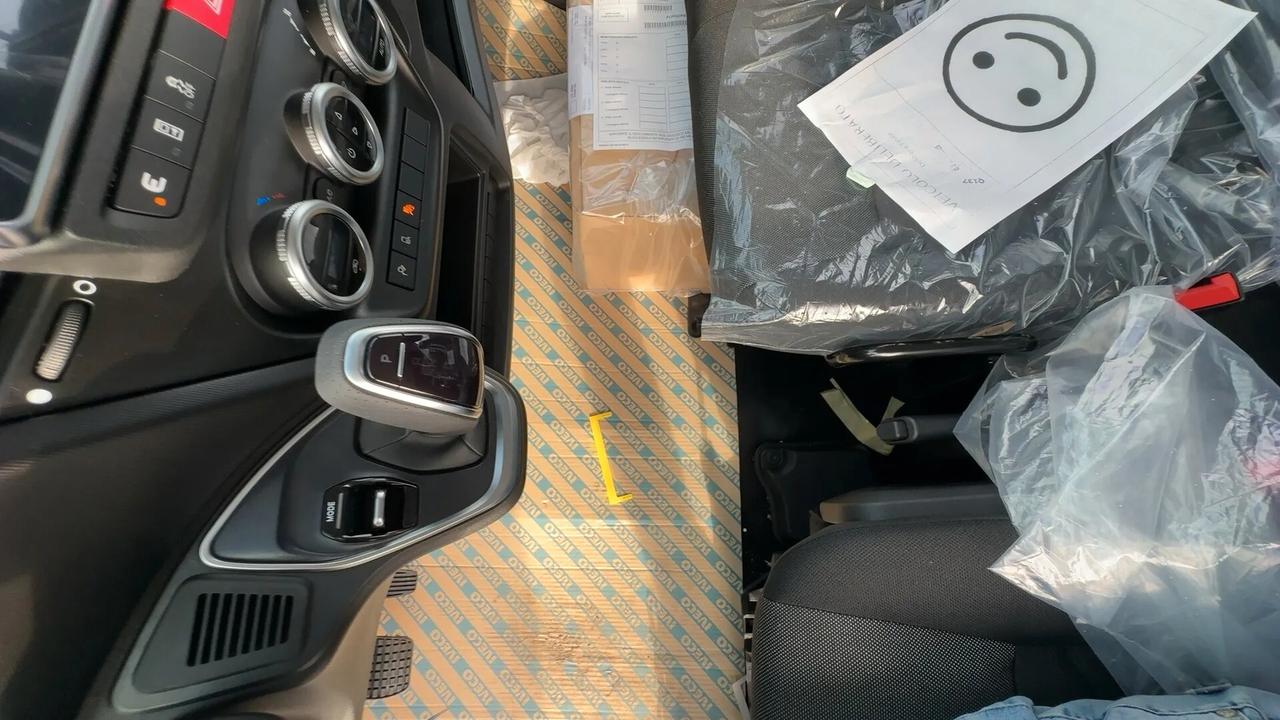 Iveco Daily 35S18HD 3.0 HPT PM-DC Cabinato