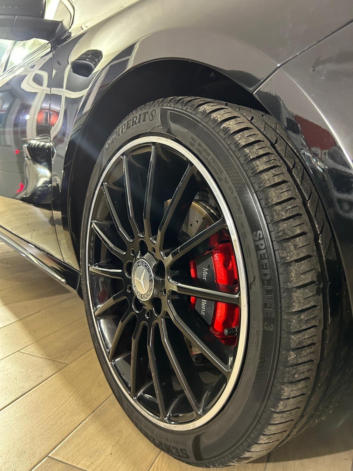 Mercedes-benz A160d Premium AMG -2017