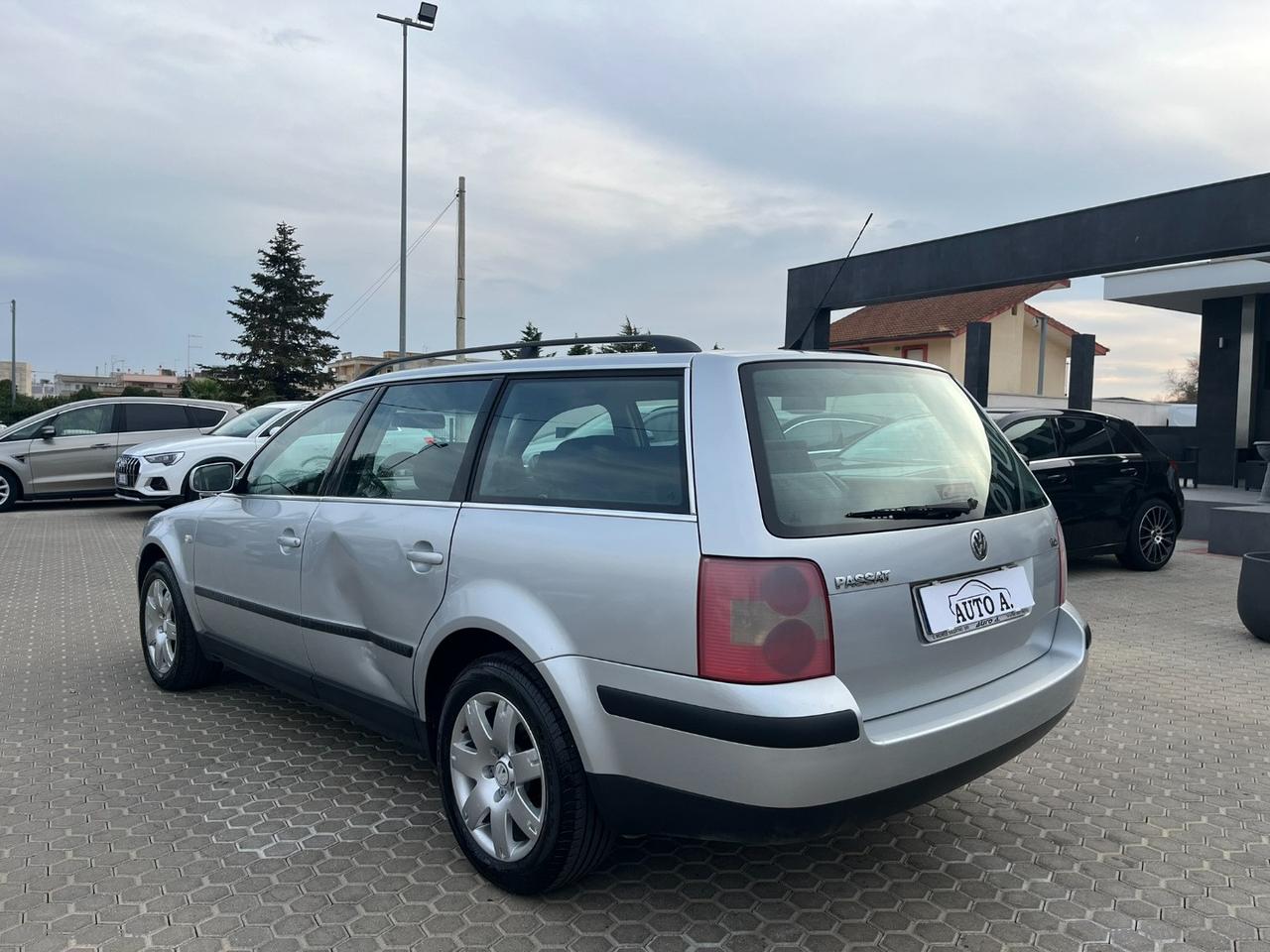 VOLKSWAGEN Passat 1.9 TDI 101CV Variant