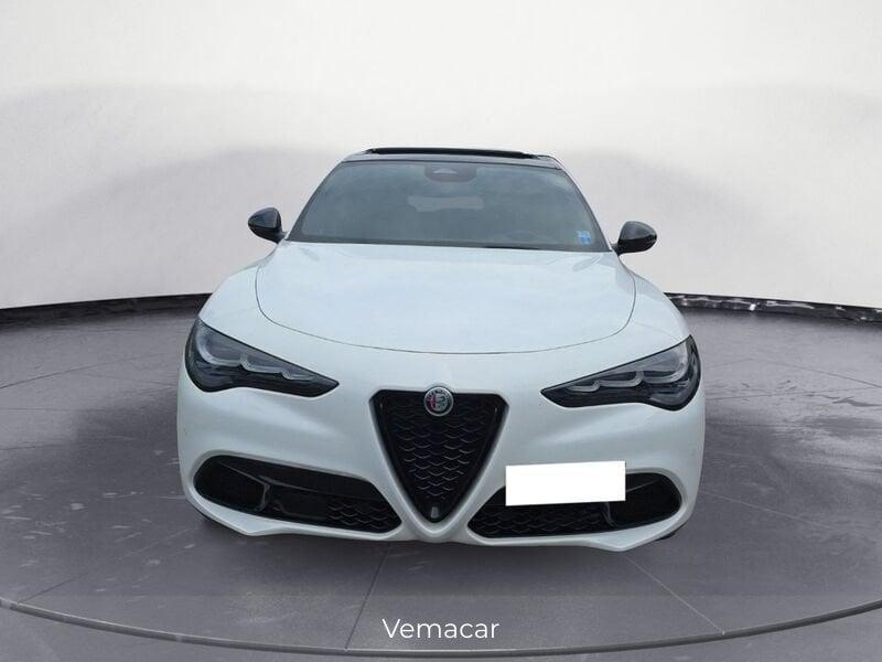 Alfa Romeo Stelvio 2.2 TD 210 CV Veloce AT8 Q4 con 7500euro extra optional