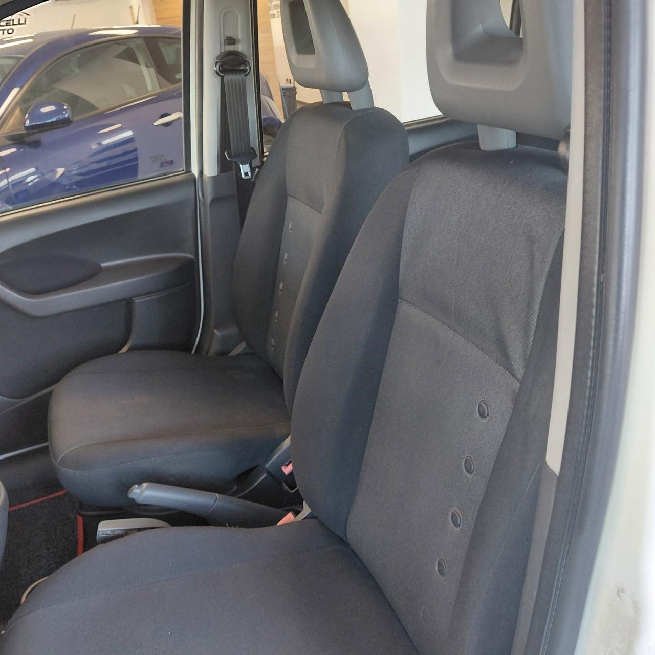 FIAT PANDA ANNO 2012 DS 1.3 ATRAZIONE 4X4 KM 200 MILA