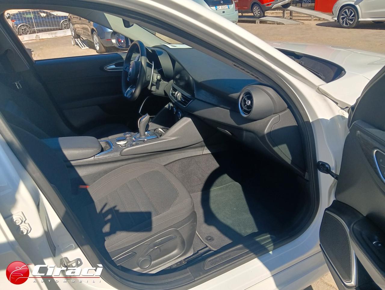 Alfa Romeo Giulia 2.2 Td 160 CV AT8 Business