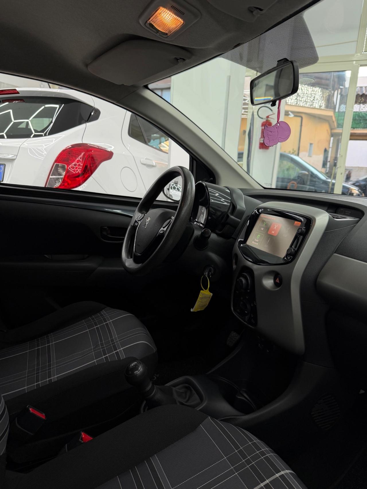 Peugeot 108 VTi 68 5 porte Active TOP!