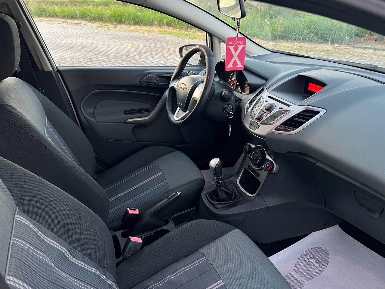 Ford Fiesta 1.4 TDCi 68CV 5 porte Titanium