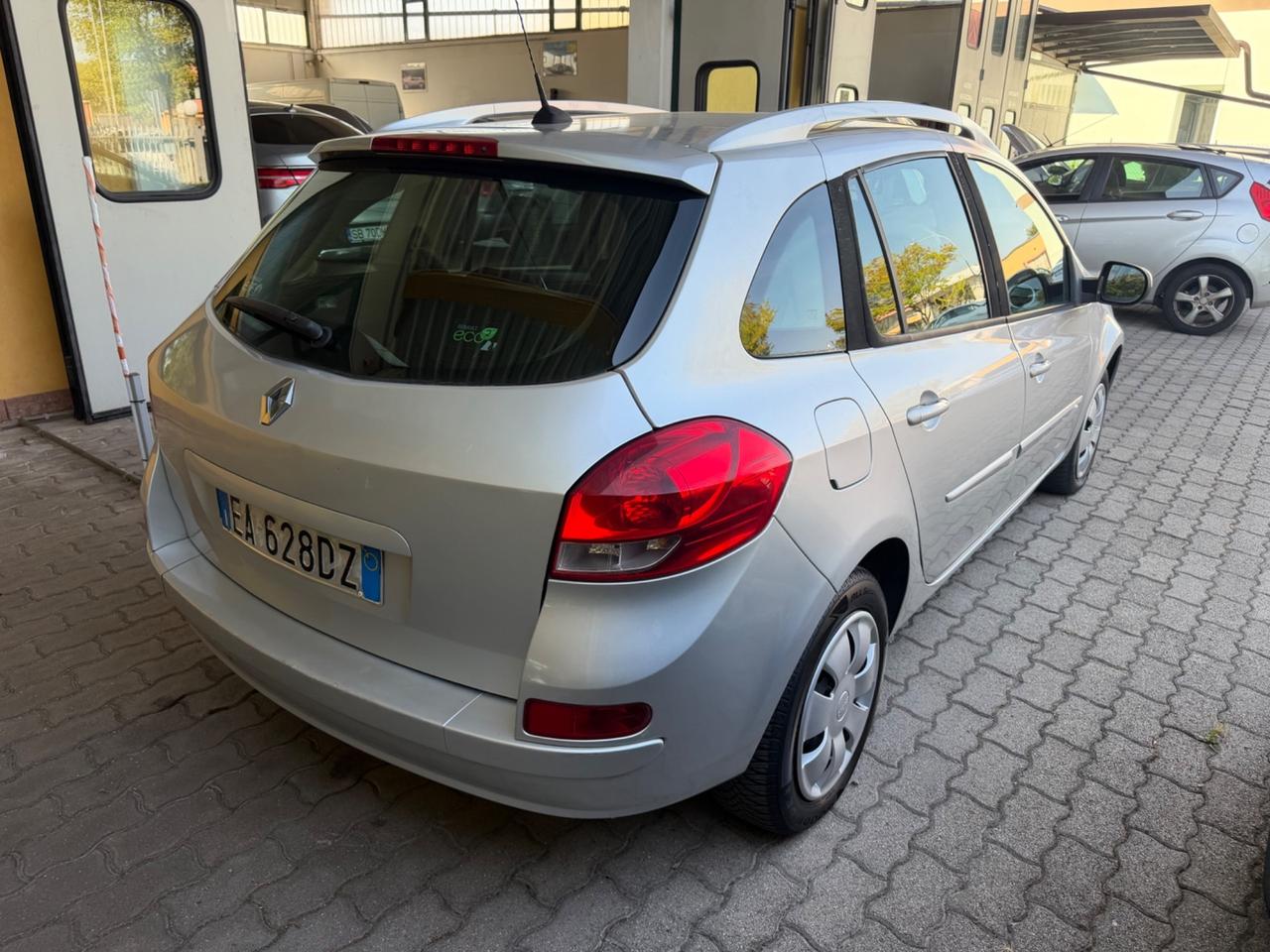 Renault Clio 1.2 16V SporTour Luxe