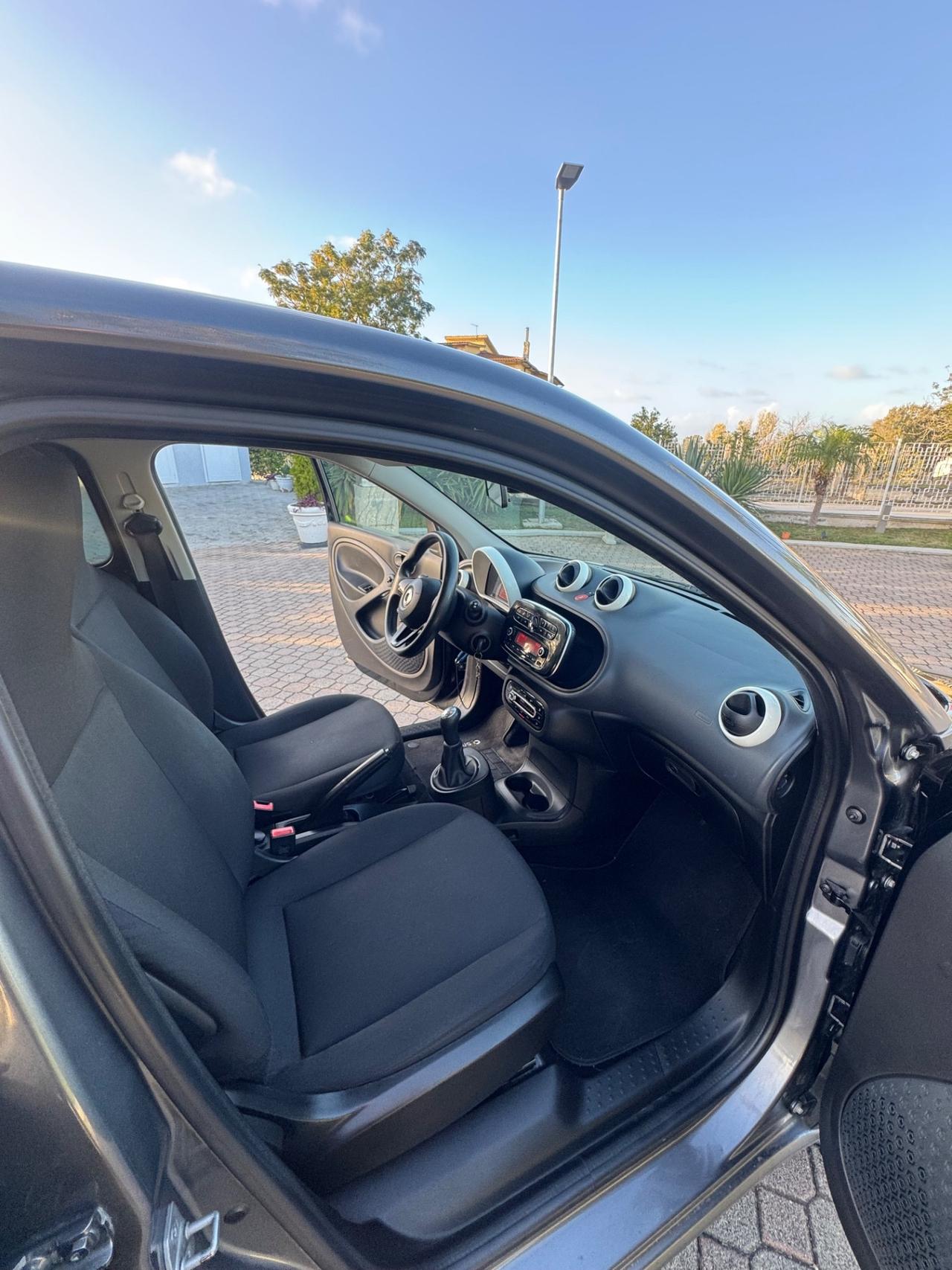 Smart ForFour 70 1.0 Youngster