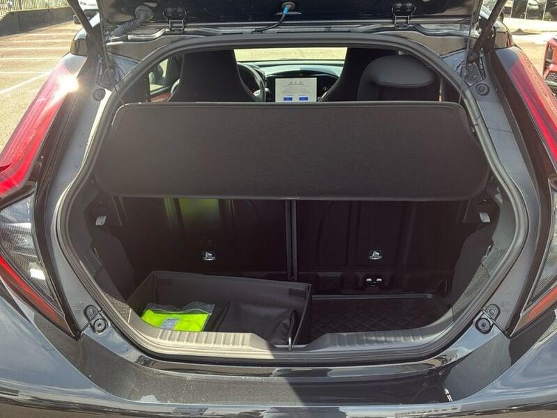 Toyota Aygo X 1.5 HYBRID 115 Premium CVT