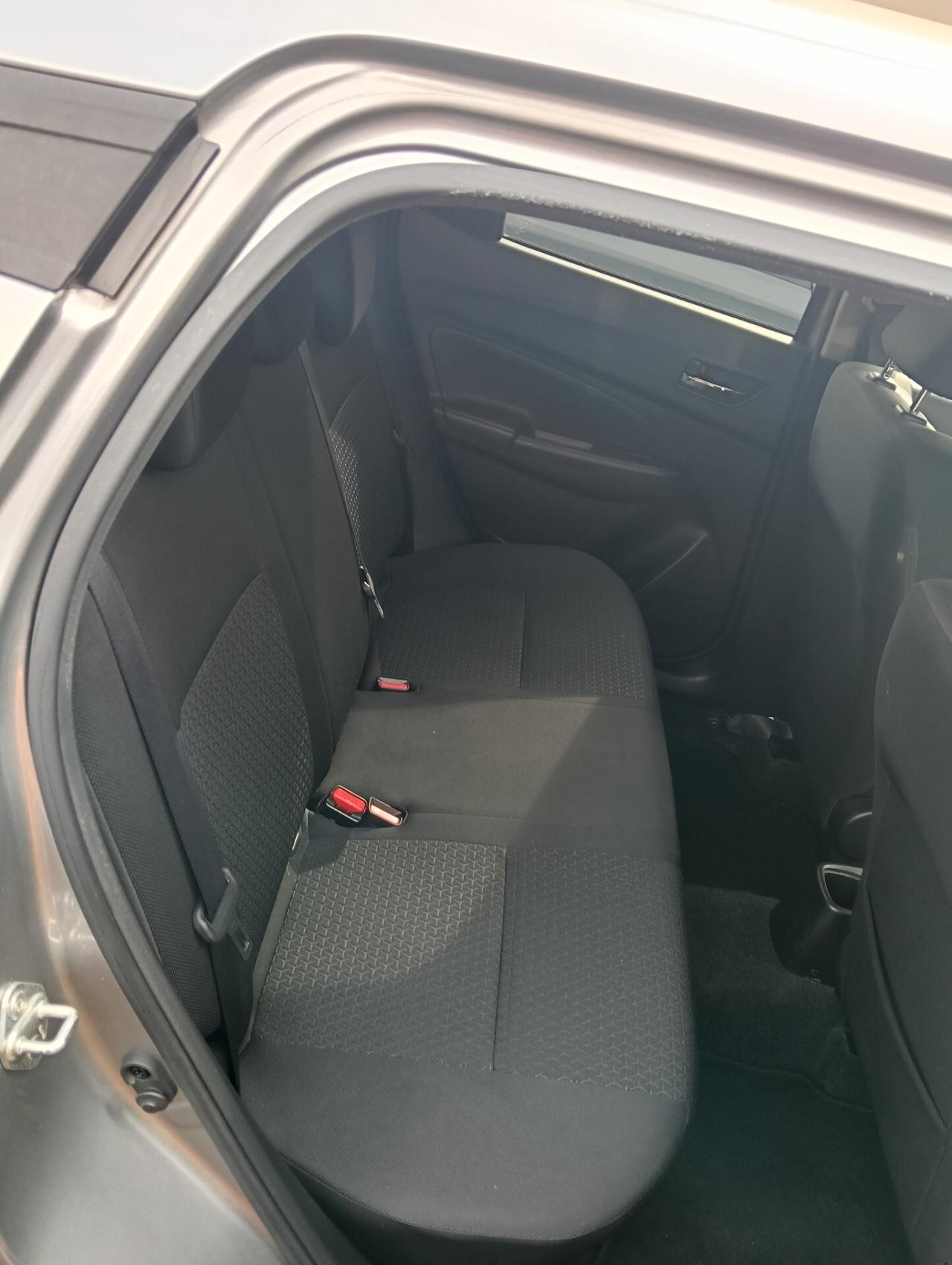 Suzuki Swift 1.2 Hybrid Top