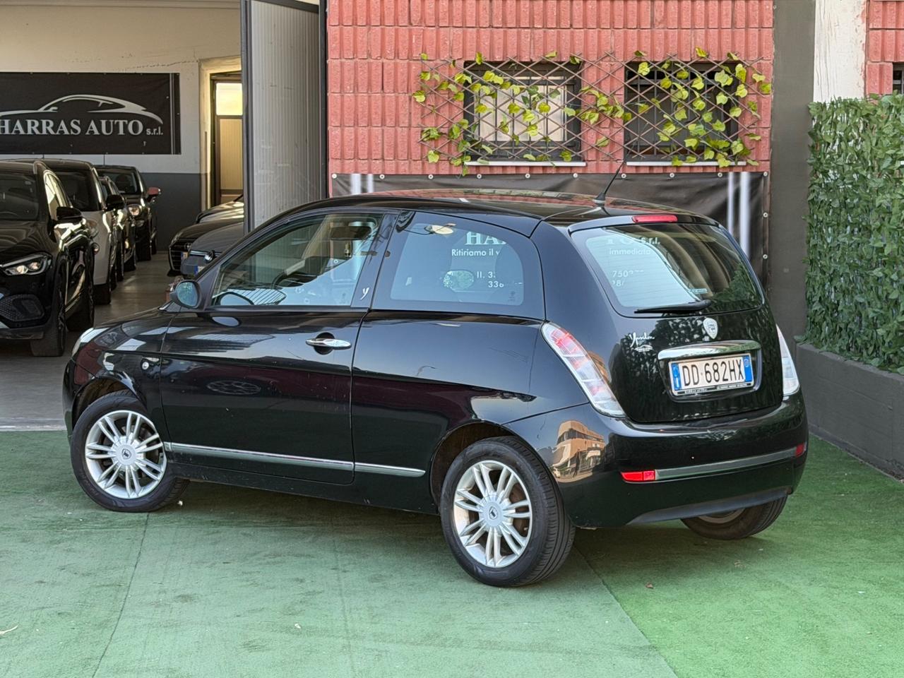 Lancia Ypsilon 1.2 Argento