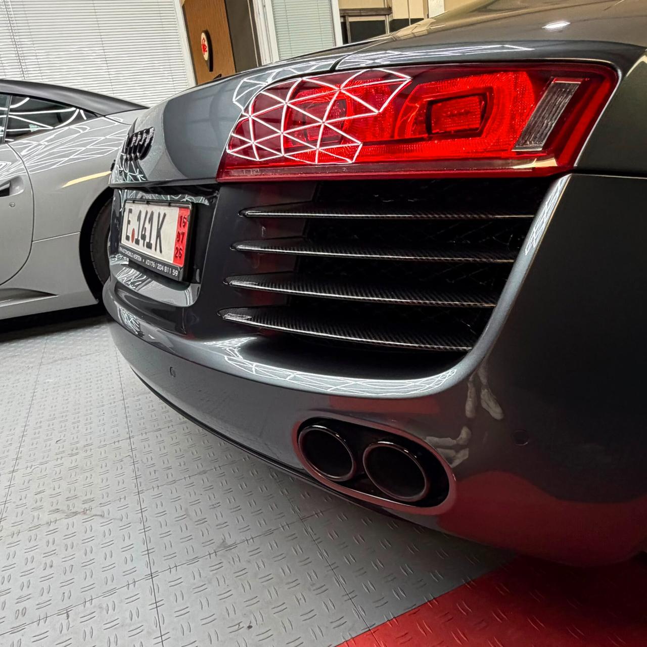 Audi R8 4.2 V8 FSI quattro R tronic