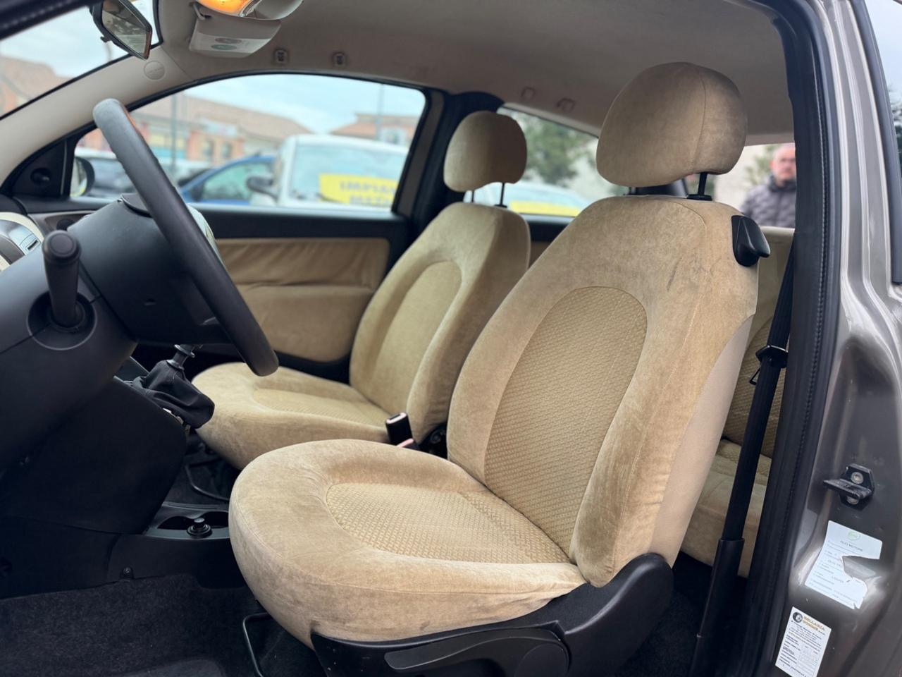 Lancia Ypsilon 1.2 16V Argento