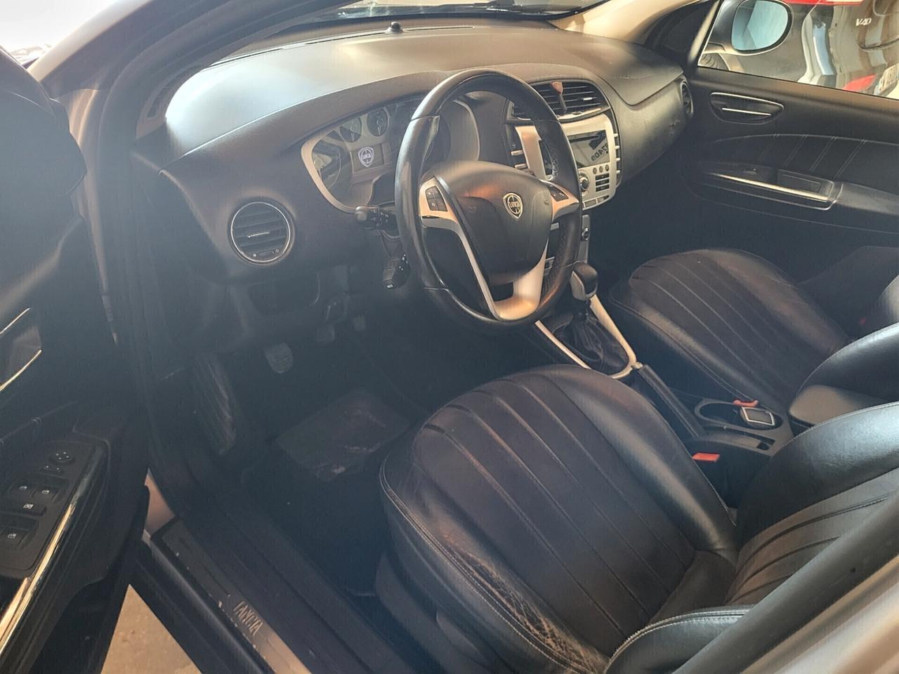 Lancia Delta 1.6 MJT DPF Oro