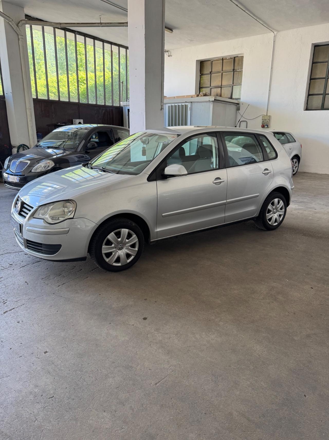 Volkswagen Polo 1.4/80CV TDI 5p. Sportline