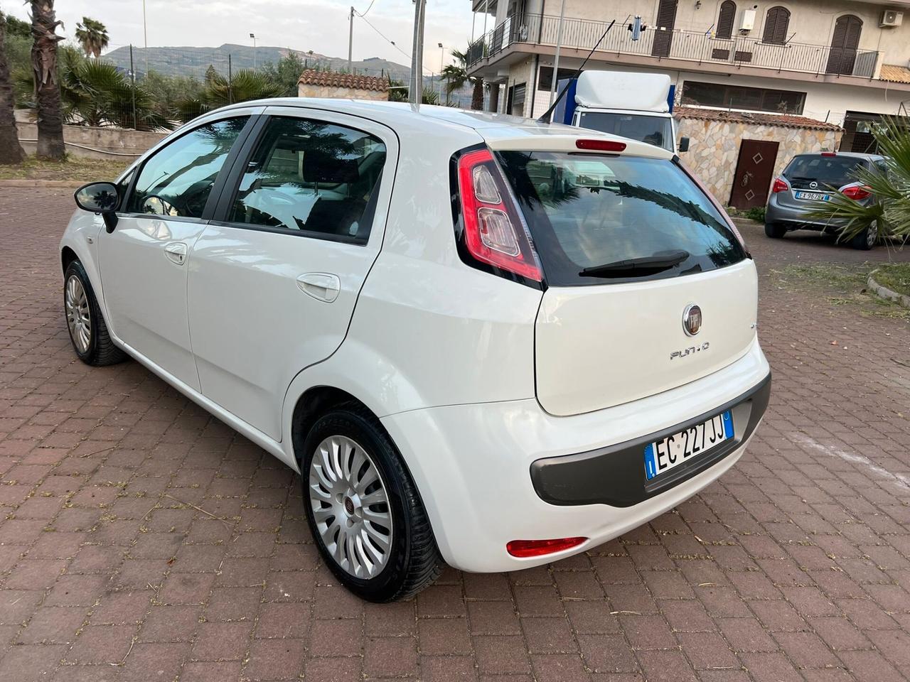 Fiat Grande Punto Grande Punto 1.3 MJT 75 CV 5 porte Dynamic