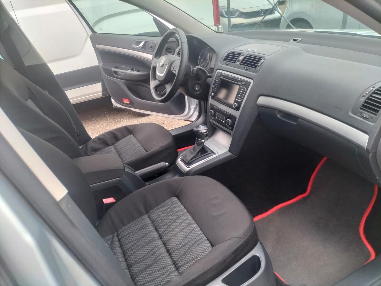 Skoda Octavia 2.0 TDI CR F.AP. DSG Wagon