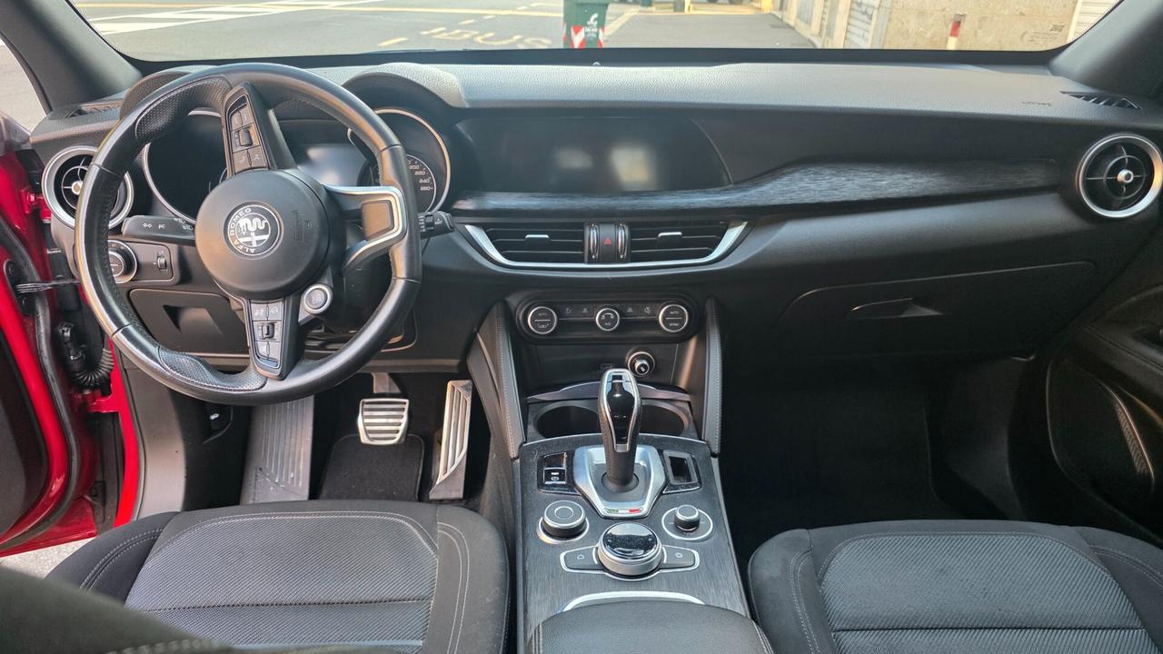 Alfa Romeo Stelvio 2.2 Turbodiesel 160 CV AT8 RWD Sprint