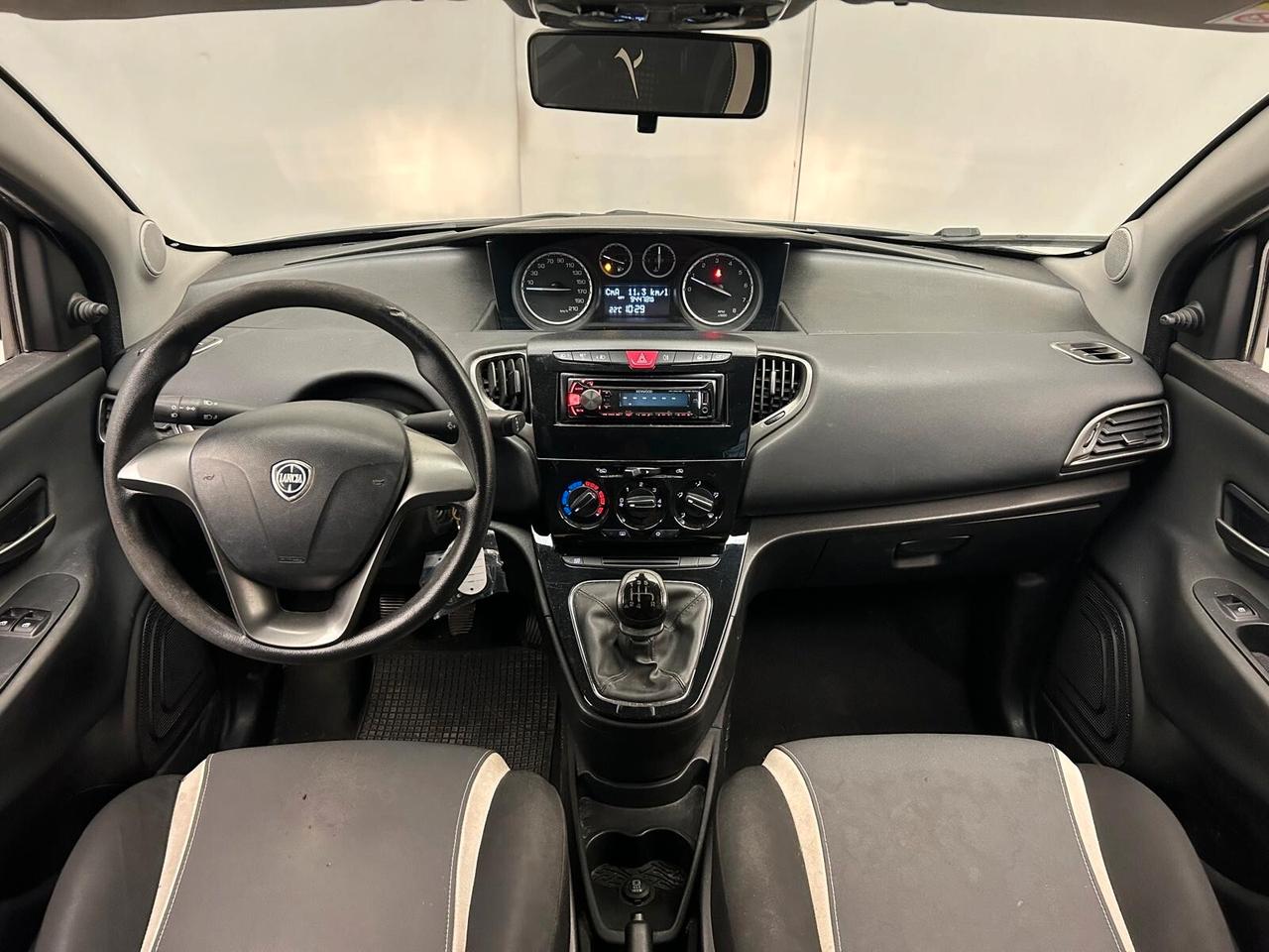 Lancia Ypsilon 1.2 69 CV 5 porte Gold