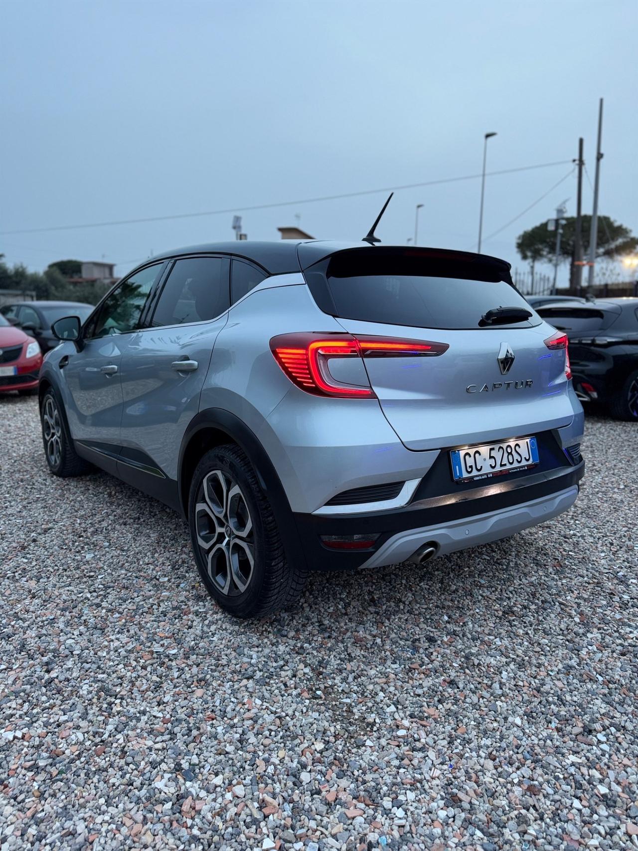 Renault Captur TCe 100 CV GPL Full Optional Retrocamera Sensori 360 Gradi