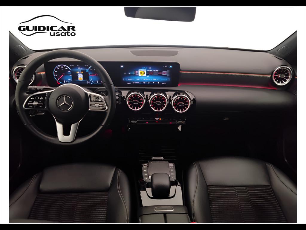 Mercedes-Benz Classe A - W177 2018 - A 180 d Sport auto