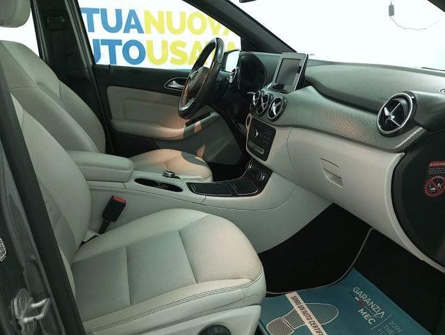 MERCEDES-BENZ B 220 Sport 4matic auto