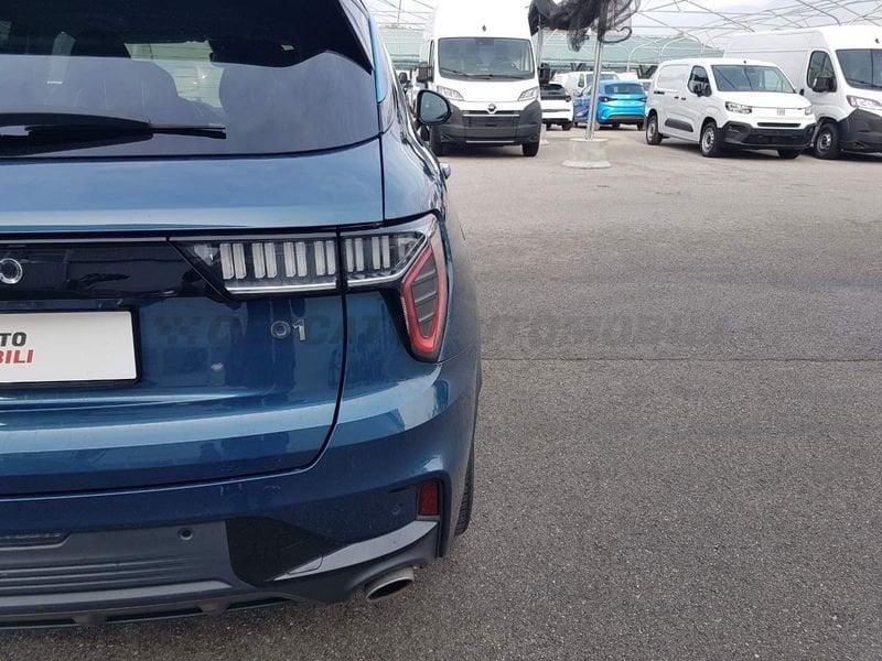 Lynk & Co 01 01 1.5 td phev