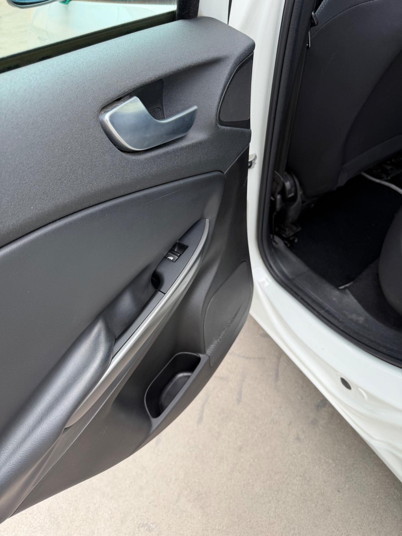 Alfa Romeo Giulietta 1.4 Turbo 120 CV GPL Distinctive