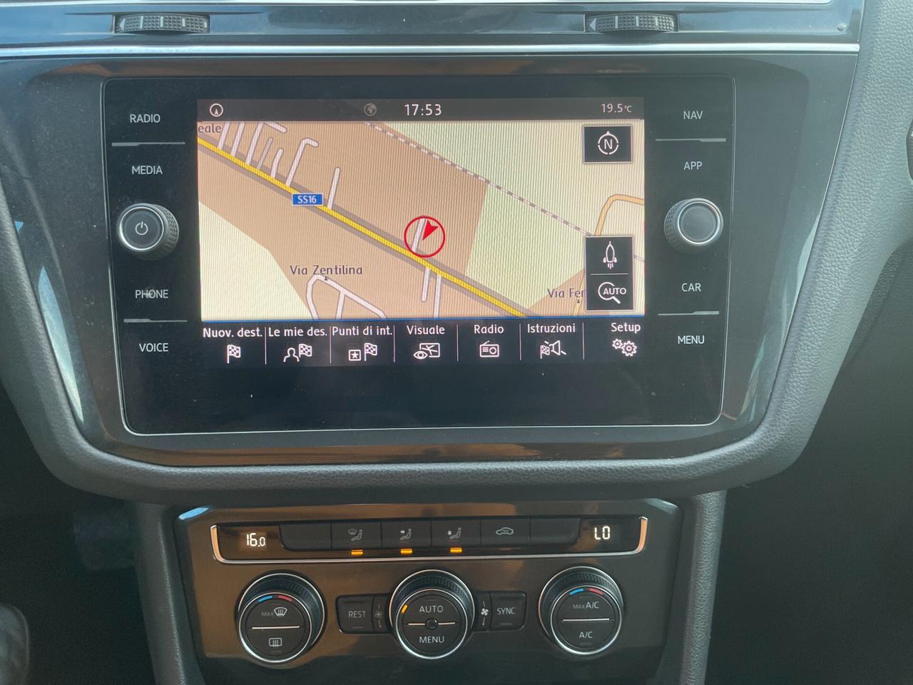 Volkswagen Tiguan 2.0 TDI SCR DSG Business BlueMotion Technology