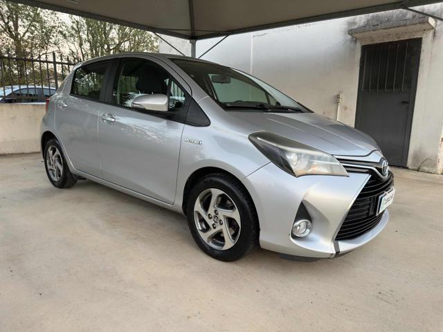 TOYOTA Yaris 1.5 Hybrid 5 porte Active AUTOMATICA PER NEOPATENT