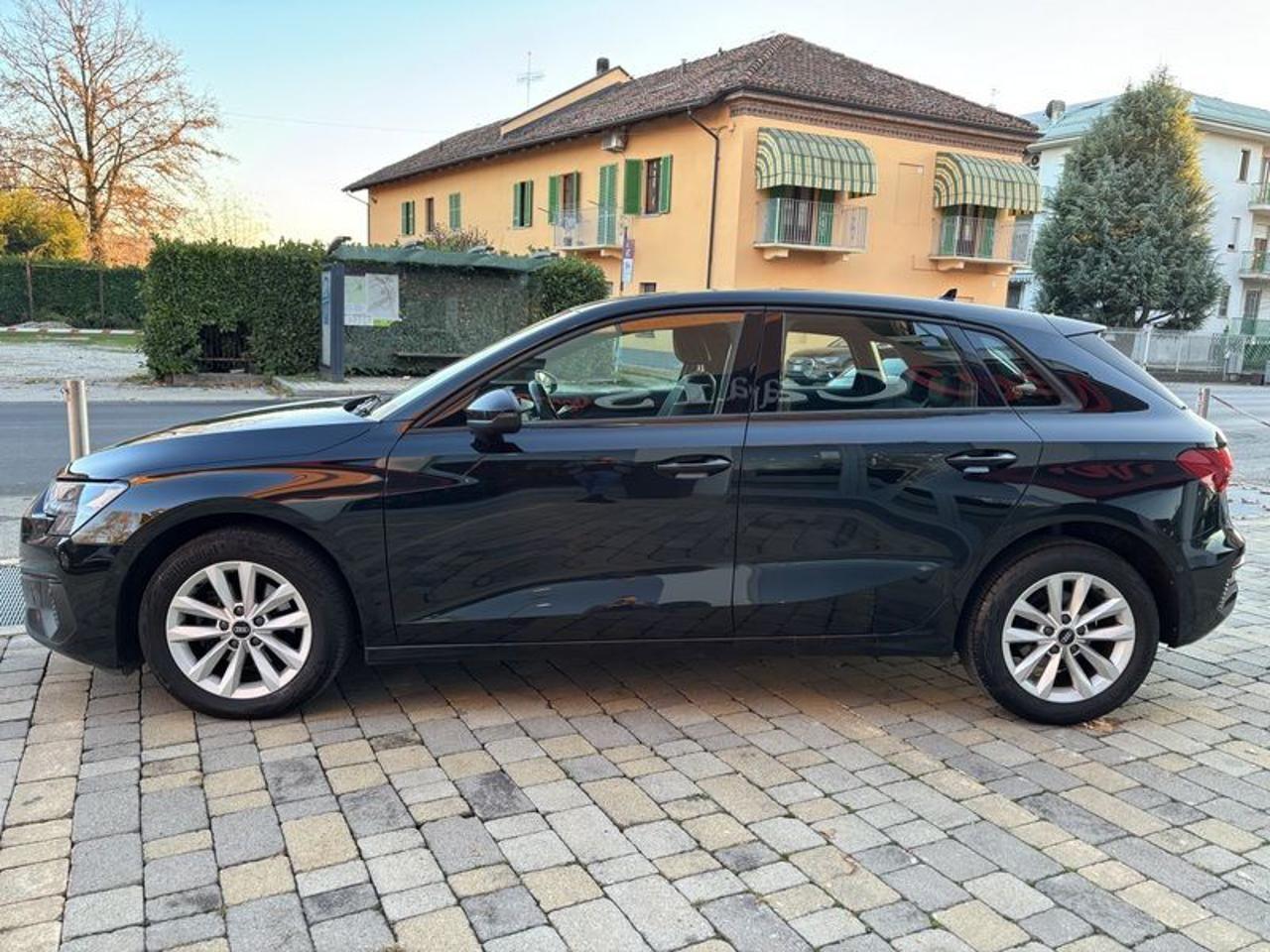 Audi A3 SPB 30 TDI S tronic Business LED-NAVI